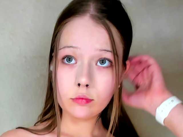 MelMooon live cam on BongaCams