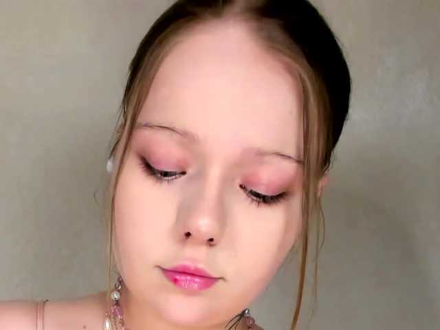 MelMooon live cam on BongaCams