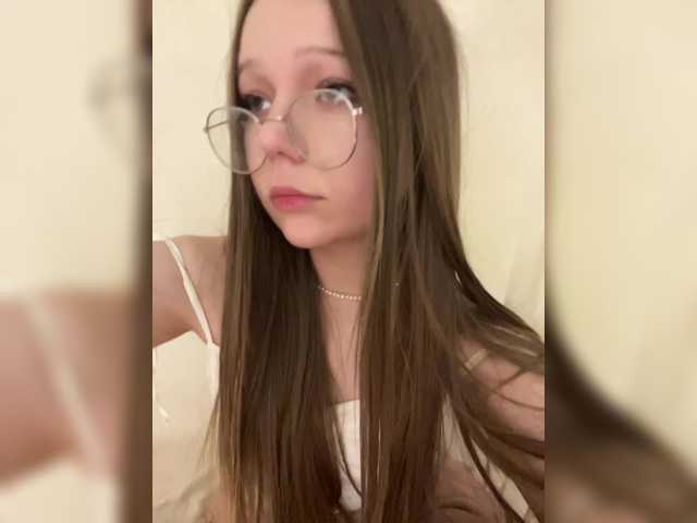 MelMooon live cam on BongaCams