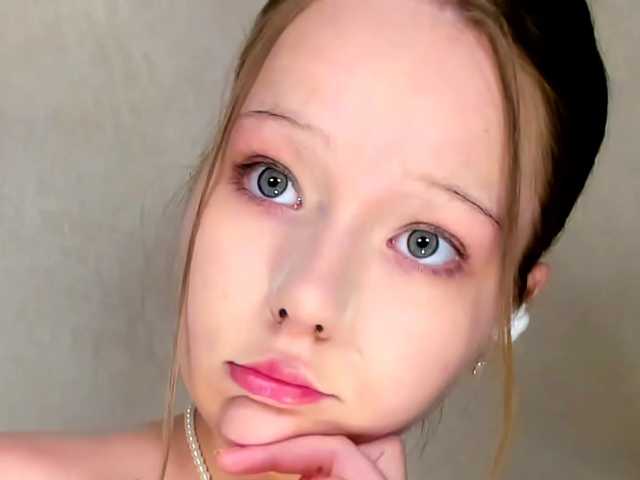 MelMooon live cam on BongaCams