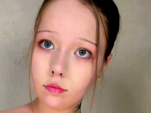 MelMooon live cam on BongaCams