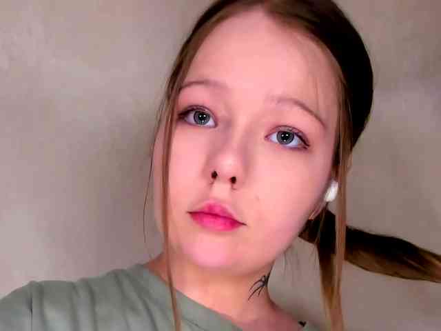 MelMooon webcam