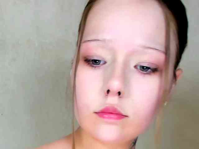 MelMooon webcam