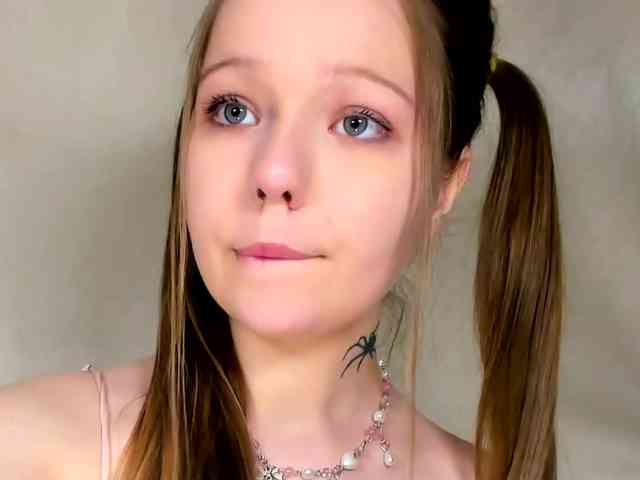 MelMooon webcam
