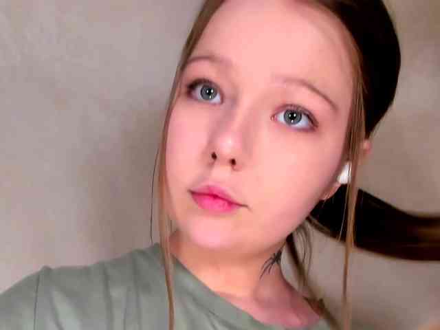 MelMooon webcam