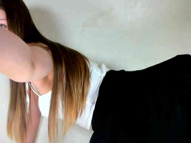 MelMooon - Girl 