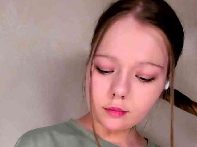 MelMooon webcam