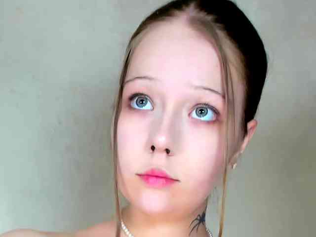 MelMooon webcam
