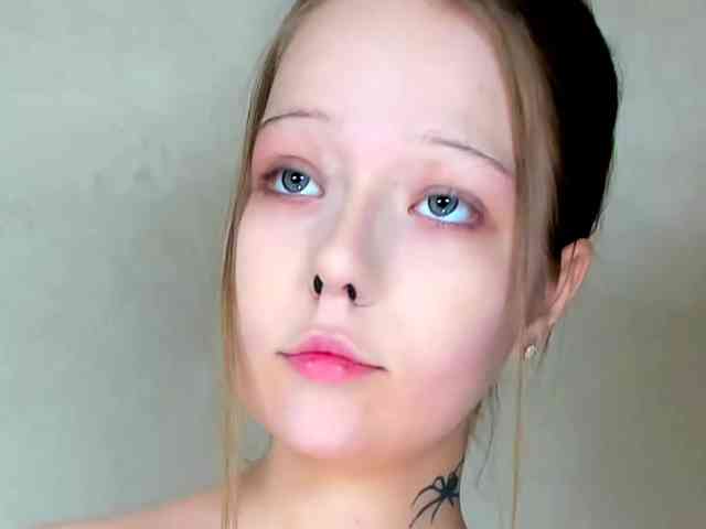 MelMooon webcam