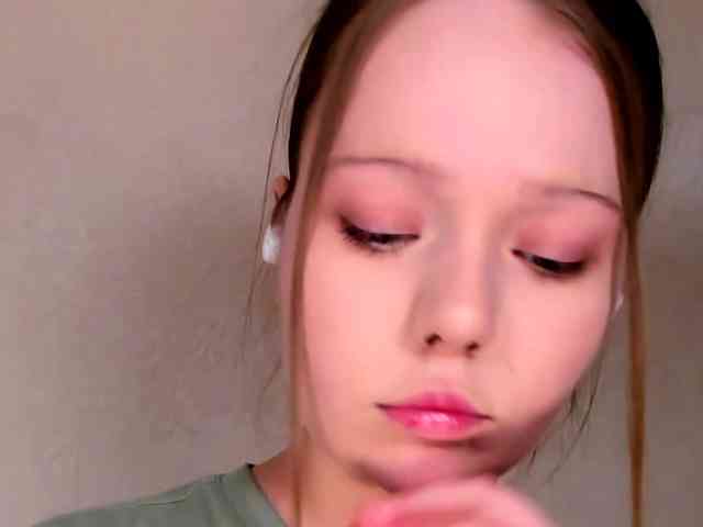 MelMooon webcam