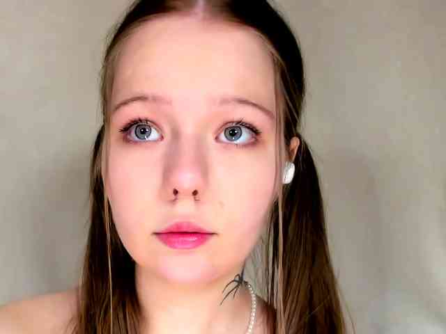 MelMooon webcam