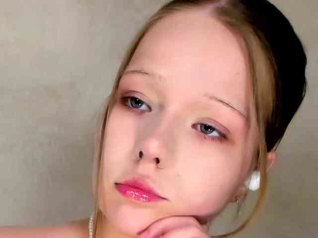 MelMooon webcam