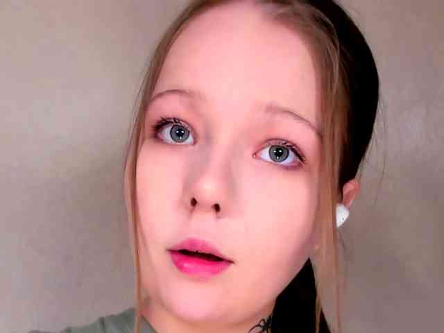 MelMooon webcam