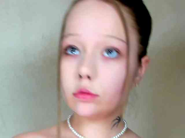 MelMooon webcam