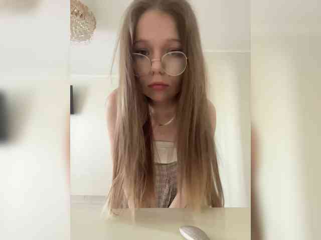 MelMooon webcam