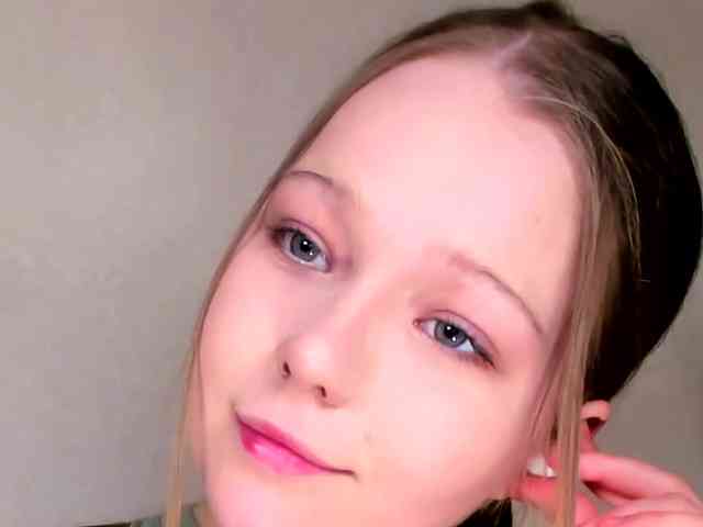 MelMooon webcam