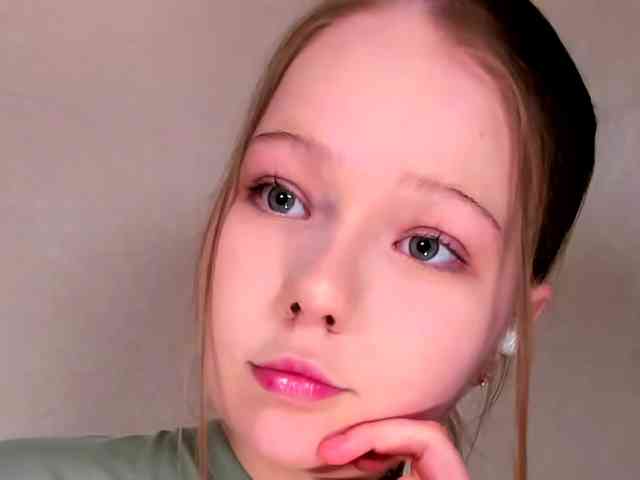 MelMooon webcam