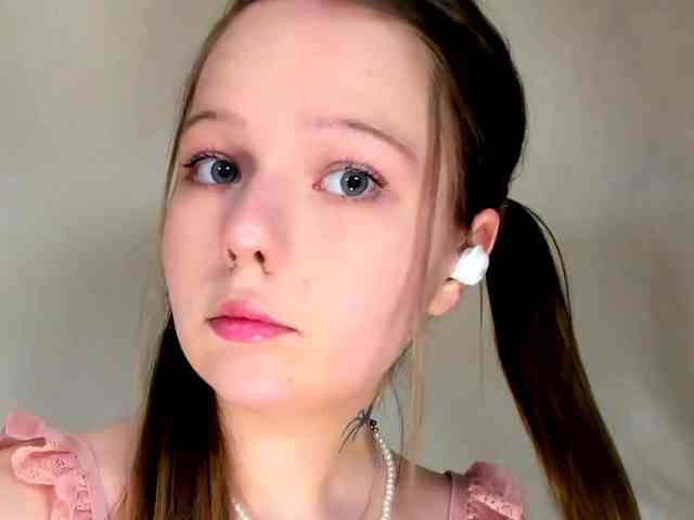 Model: MelMooon