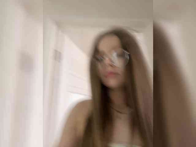 MelMooon webcam