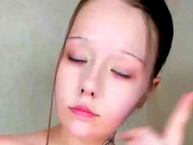 MelMooon webcam