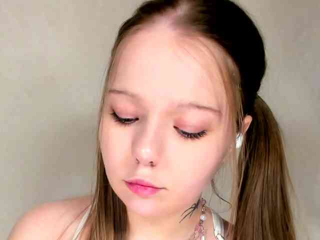 MelMooon webcam