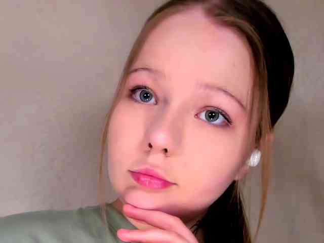 MelMooon webcam