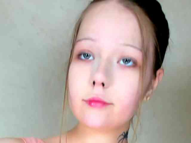 MelMooon webcam