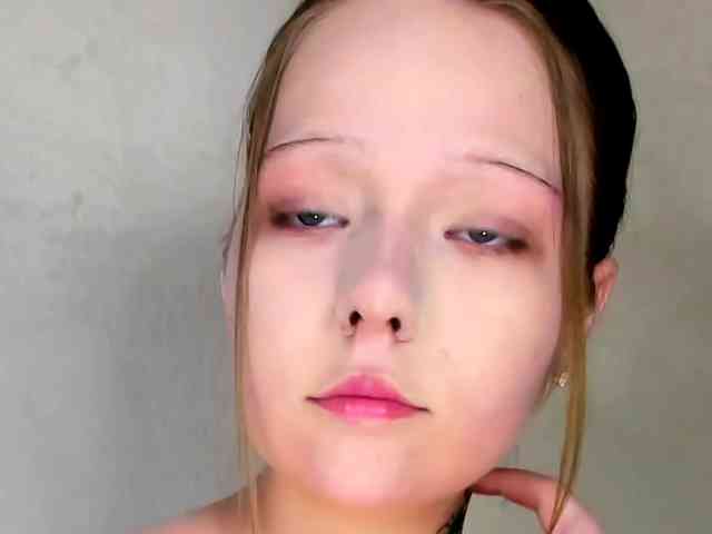 MelMooon Sex Cam Show