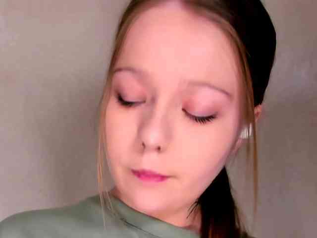 MelMooon webcam