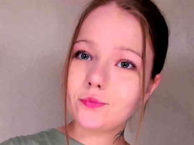 MelMooon webcam