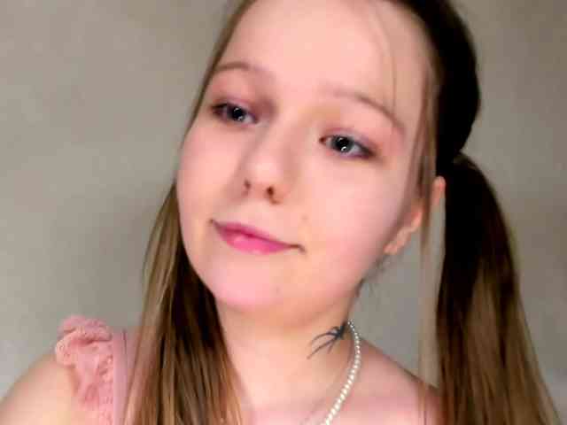 MelMooon webcam