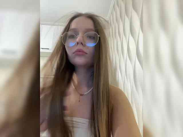 MelMooon webcam
