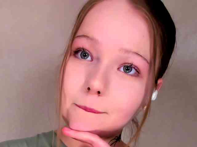 MelMooon webcam
