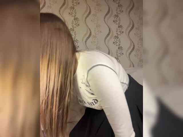 Model: MelMooon