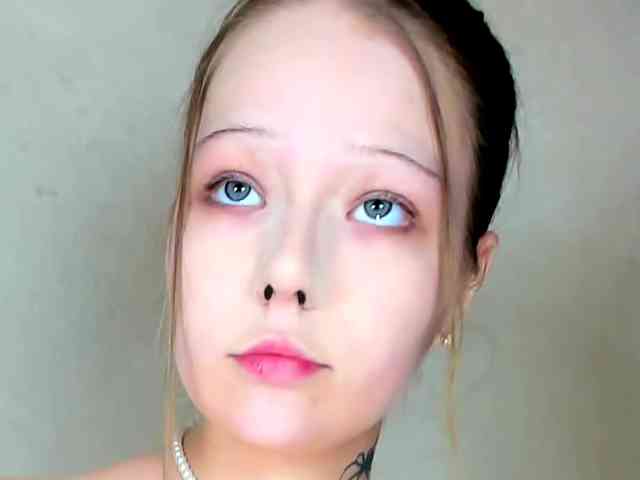 MelMooon webcam