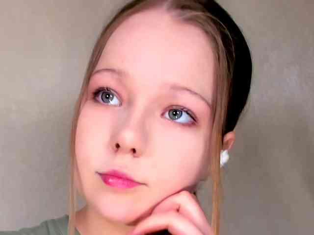MelMooon webcam