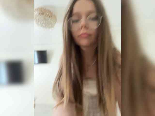 MelMooon webcam