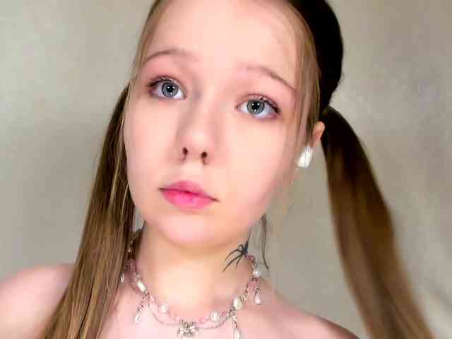 MelMooon webcam