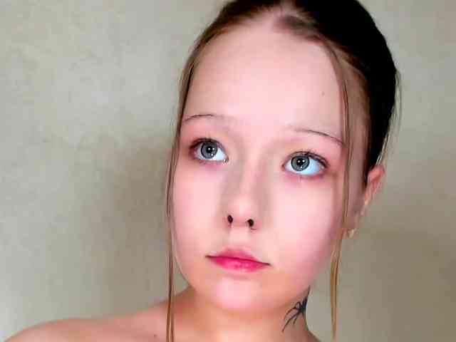 MelMooon webcam