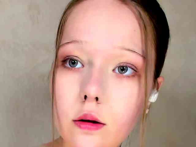 MelMooon webcam