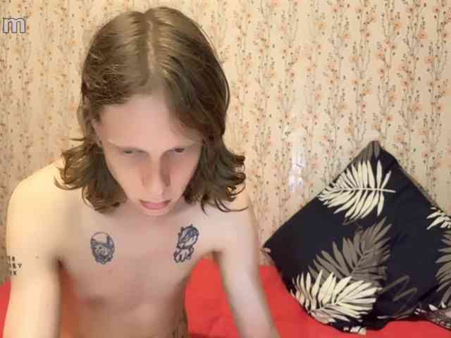 Crystal-Porn-Lov... Live Webcam on BongaCams