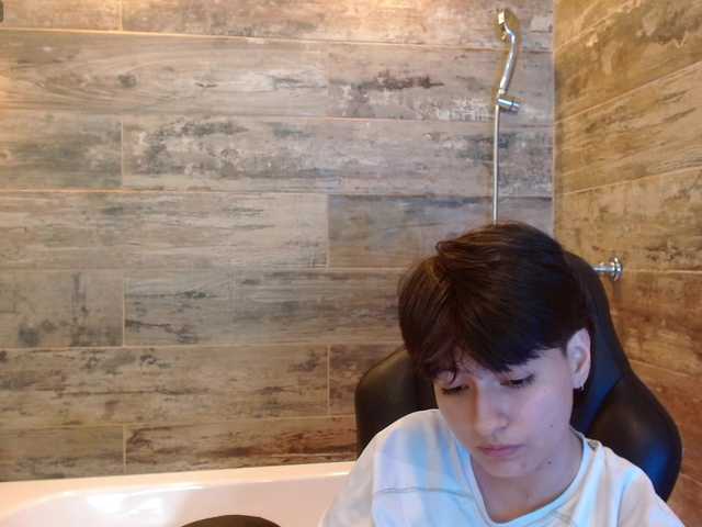 BryceEvans live cam preview
