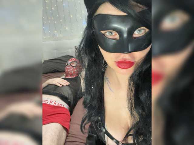 Oyster-lemon's BongaCams show and profile