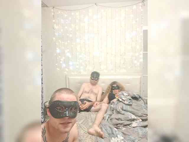 Oyster-lemon webcam
