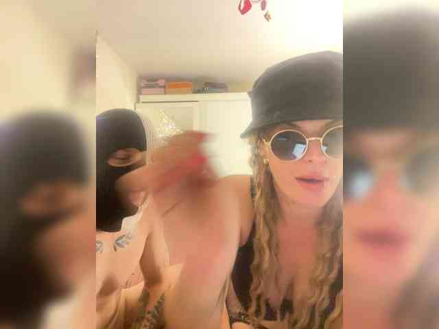 Oyster-lemon webcam