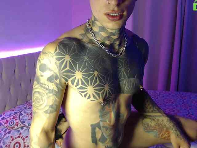 ErikColle1 Sex Cam Show