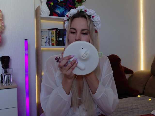 Katerina-space live webcam show