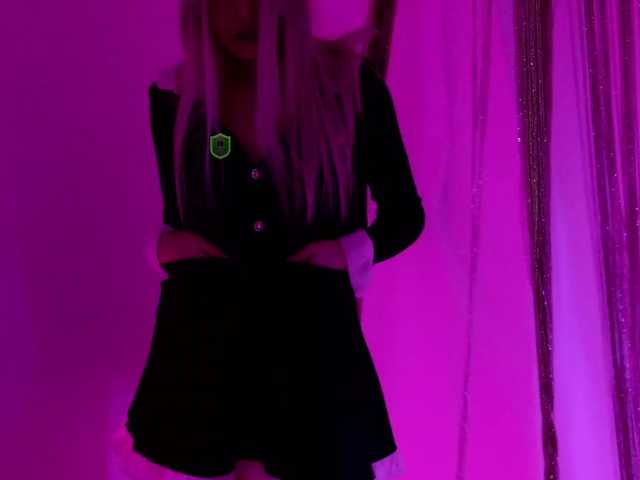 Katerina-space live cam on BongaCams