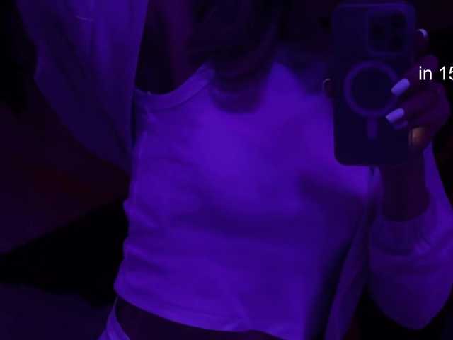 Katerina-space live cam on BongaCams