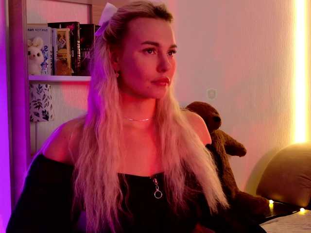 Katerina-space live cam on BongaCams